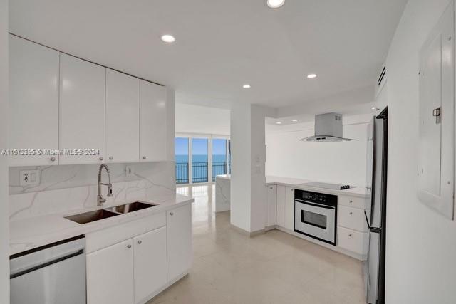600 Grapetree Dr Unit: 9DN