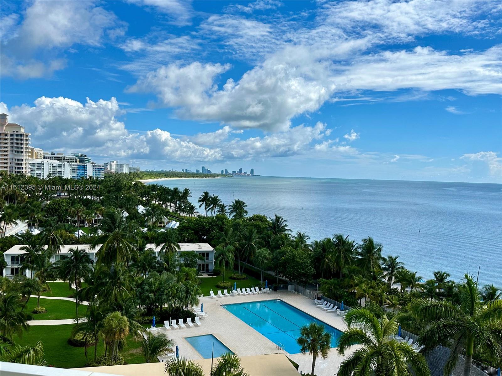 600 Grapetree Dr Unit: 9DN