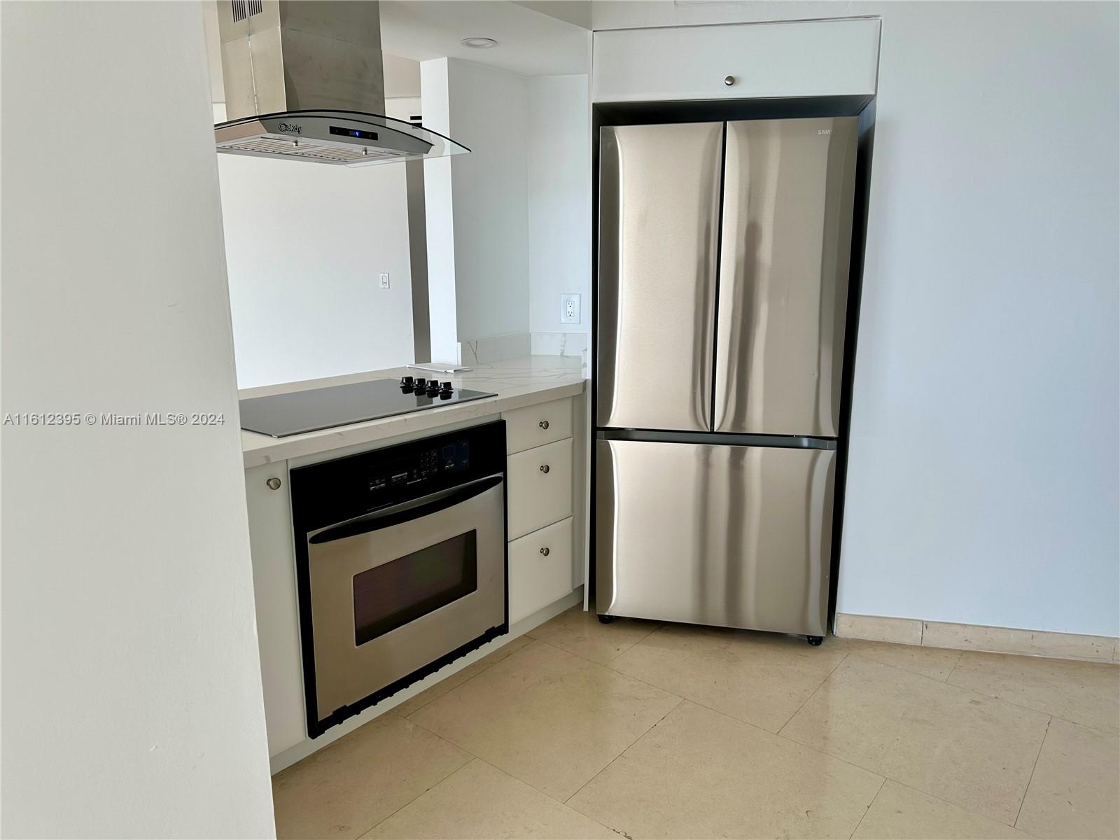 600 Grapetree Dr Unit: 9DN