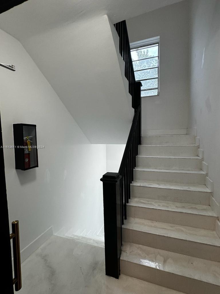 444 Ponce De Leon Blvd # 11