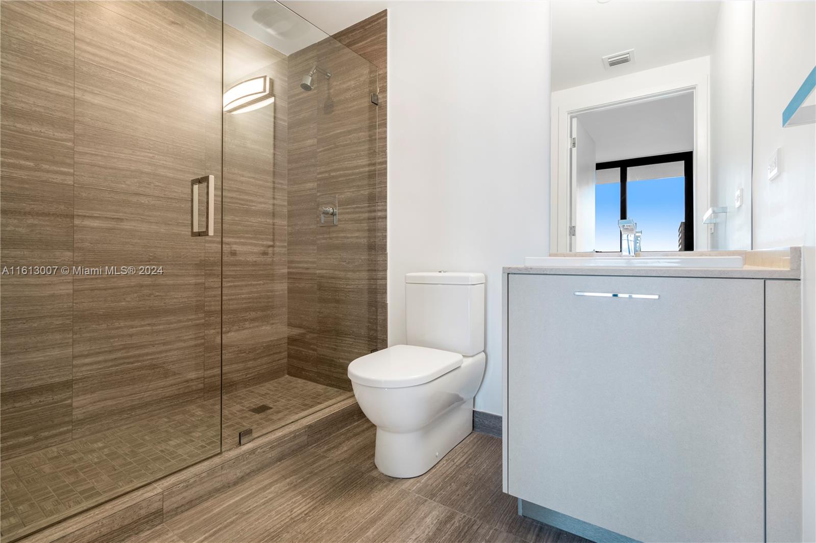 1010 Brickell Ave # 2802