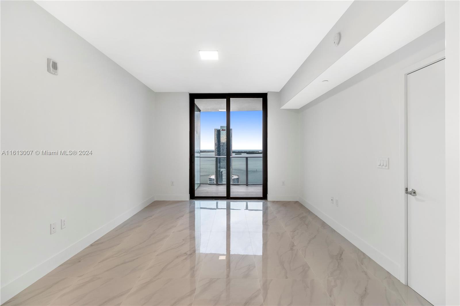1010 Brickell Ave # 2802