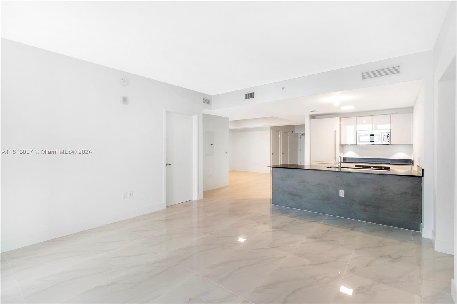 1010 Brickell Ave # 2802