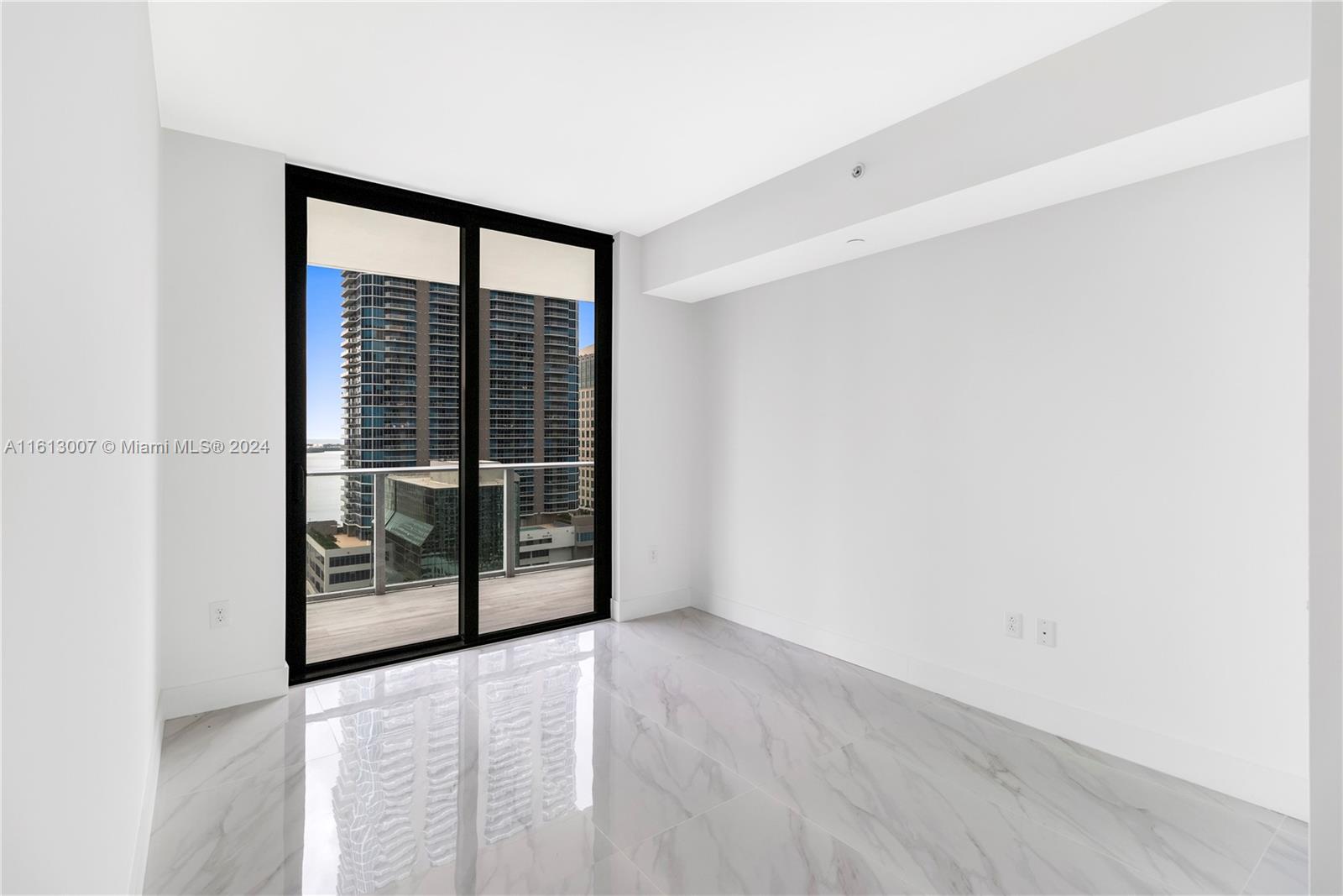 1010 Brickell Ave # 2802
