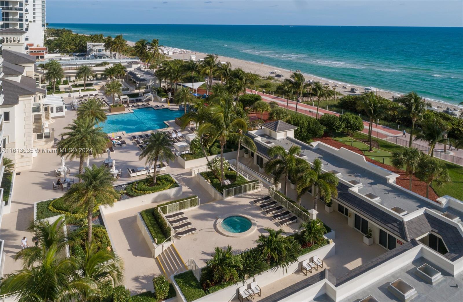 4779 Collins Ave # 2805
