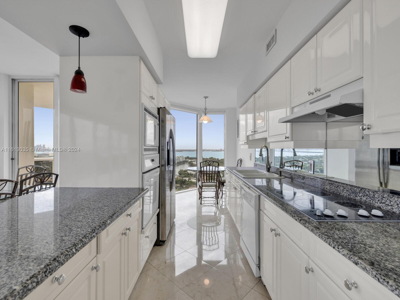 4779 Collins Ave # 2805