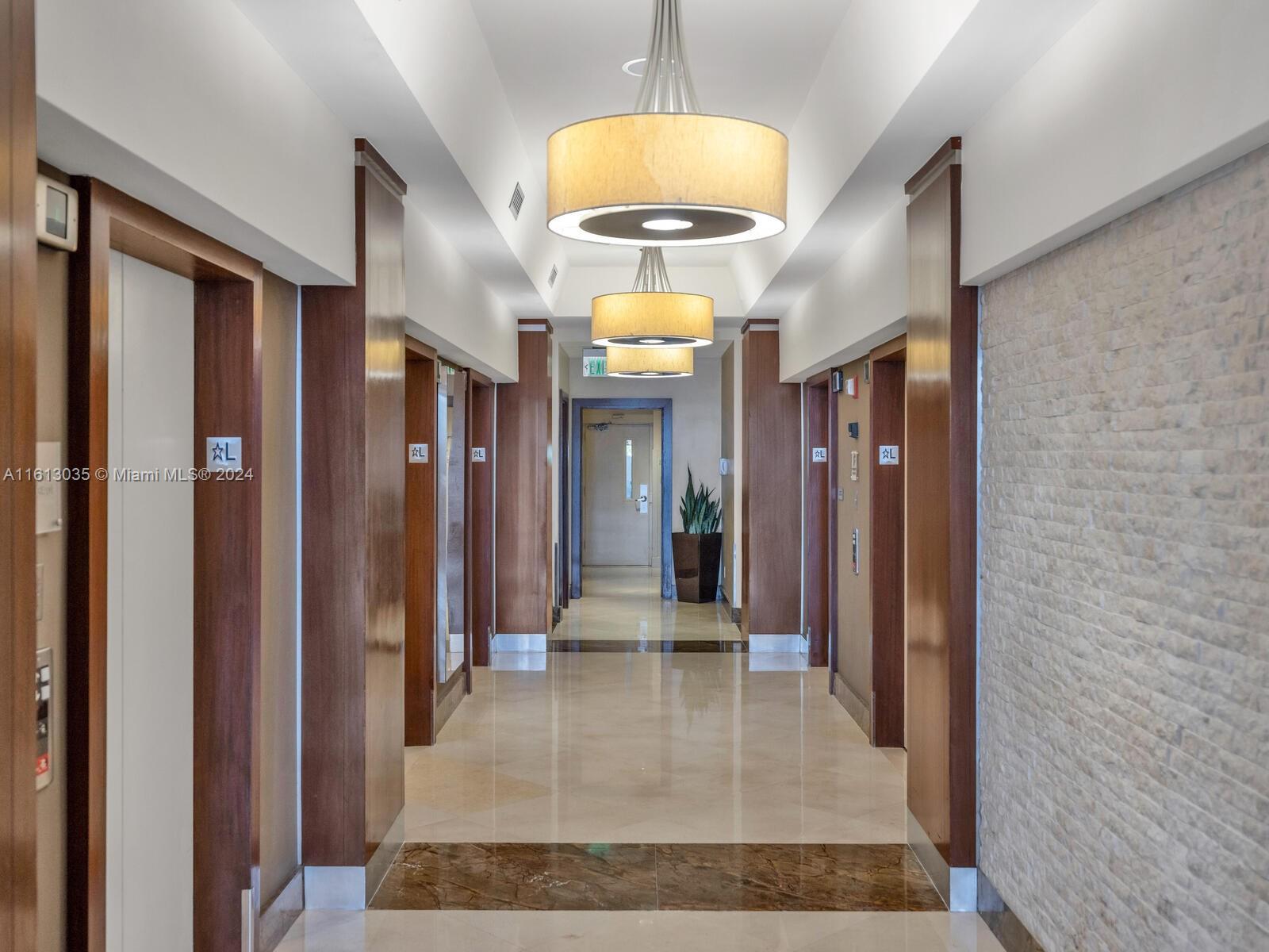 4779 Collins Ave # 2805