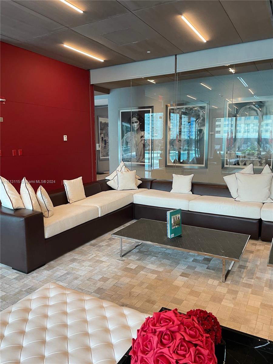 1080 Brickell Ave # 1709