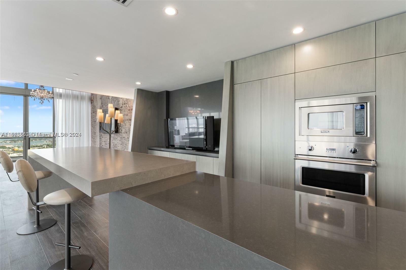 1100 Biscayne Blvd # 3507 Unit: 3506-3507