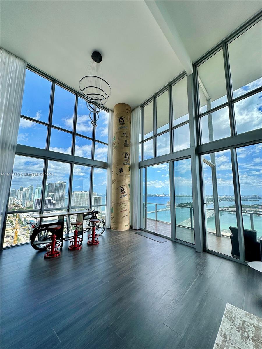 1100 Biscayne Blvd # 3507 Unit: 3506-3507