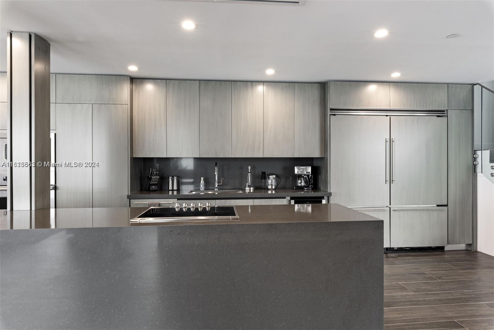 1100 Biscayne Blvd # 3507 Unit: 3506-3507