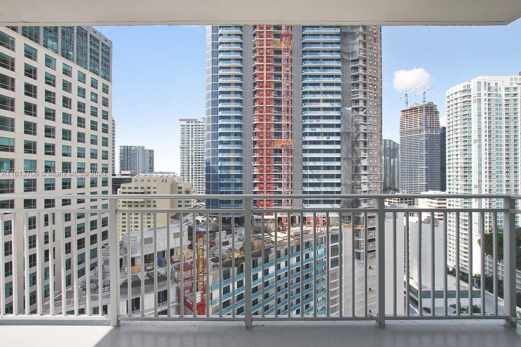 1111 Brickell Bay Dr # 2901