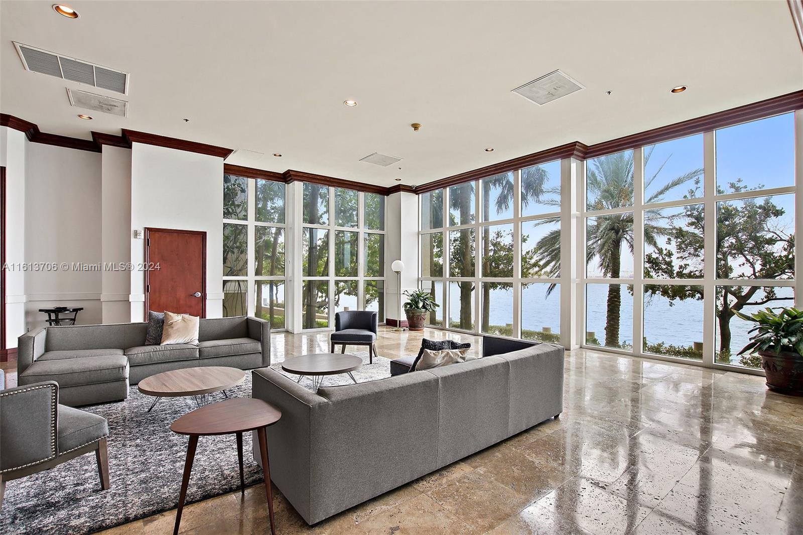 1111 Brickell Bay Dr # 2901