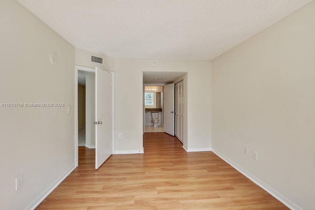 1111 Brickell Bay Dr # 2901