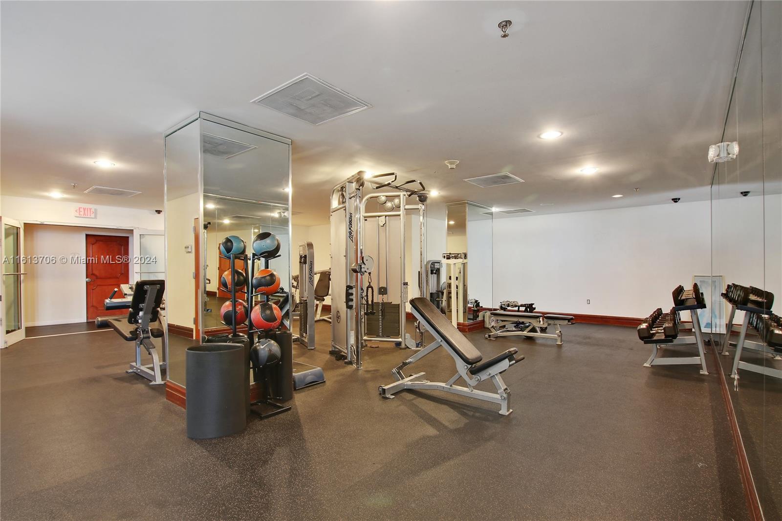 1111 Brickell Bay Dr # 2901