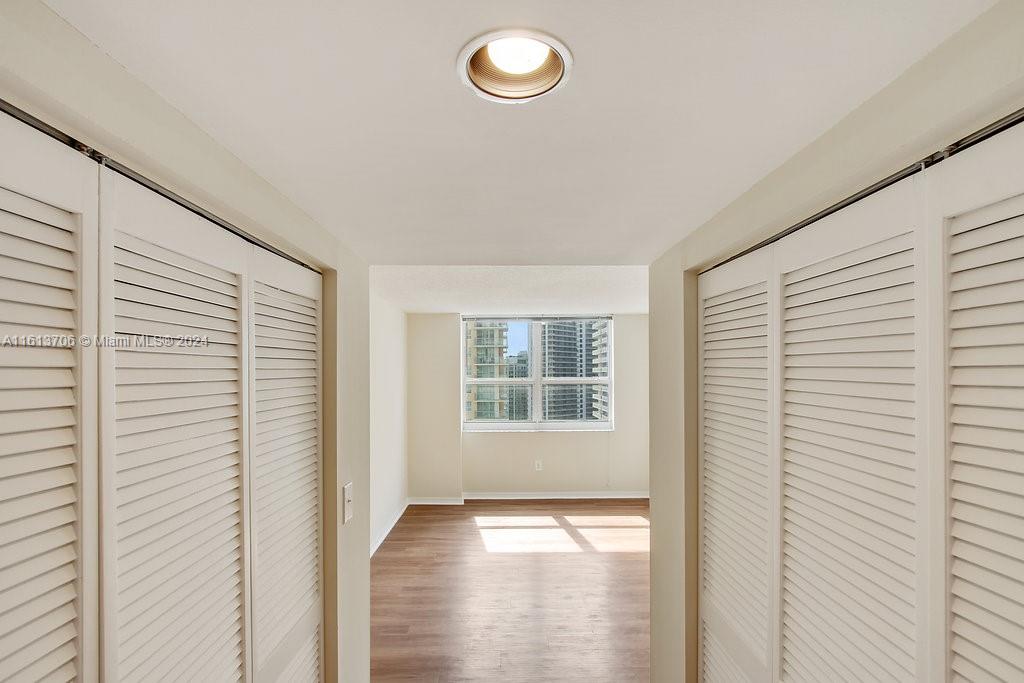 1111 Brickell Bay Dr # 2901