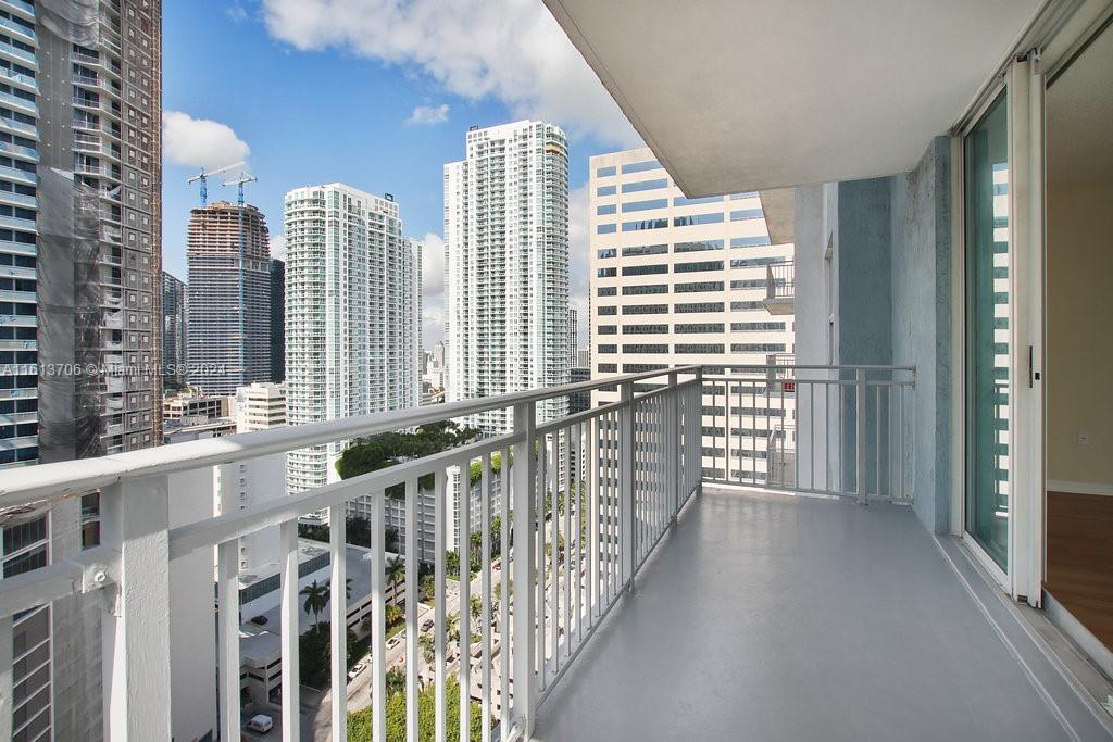 1111 Brickell Bay Dr # 2901