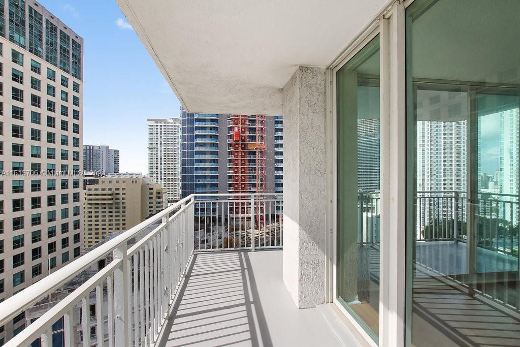 1111 Brickell Bay Dr # 2901