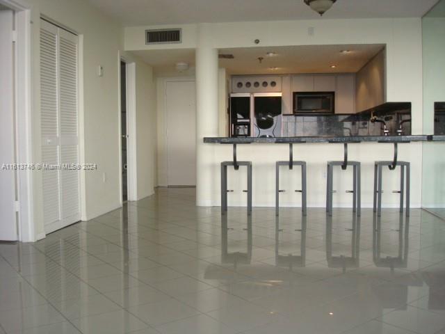 2501 Brickell Ave # 808