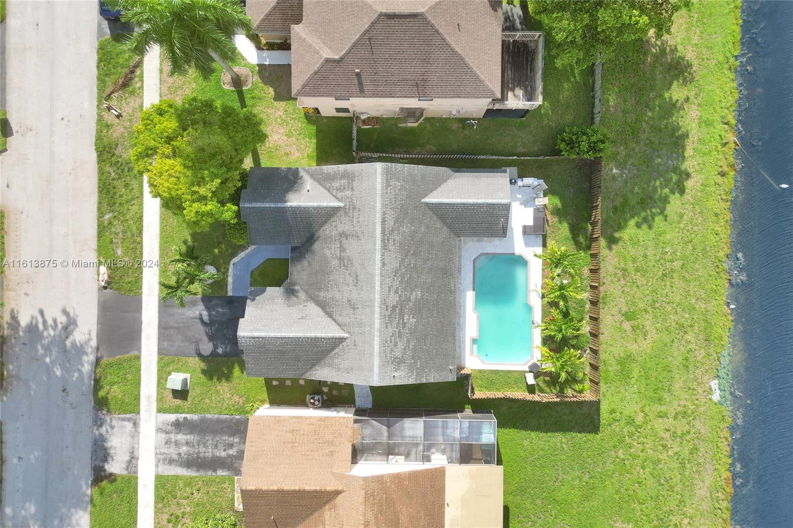 10240 NW 31st Ct