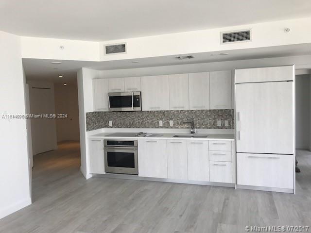 55 SW 9th St # 2103