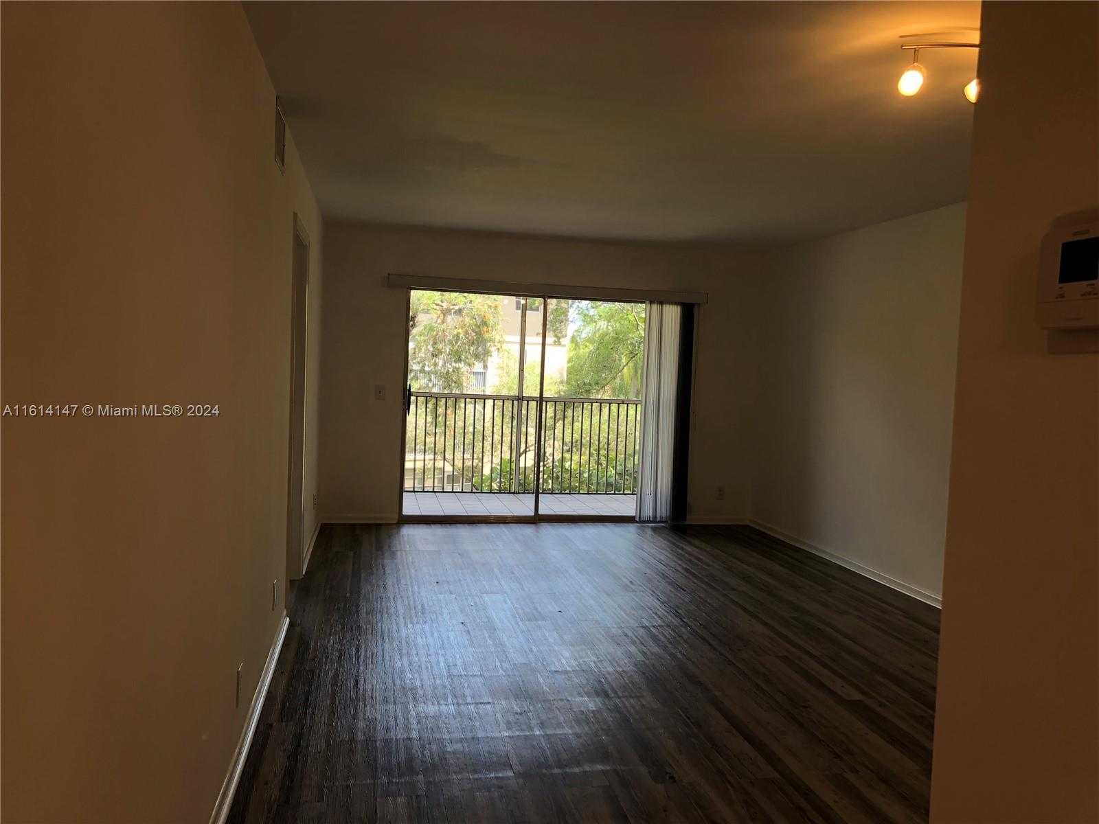 1251 SW 125th Ave # 301T