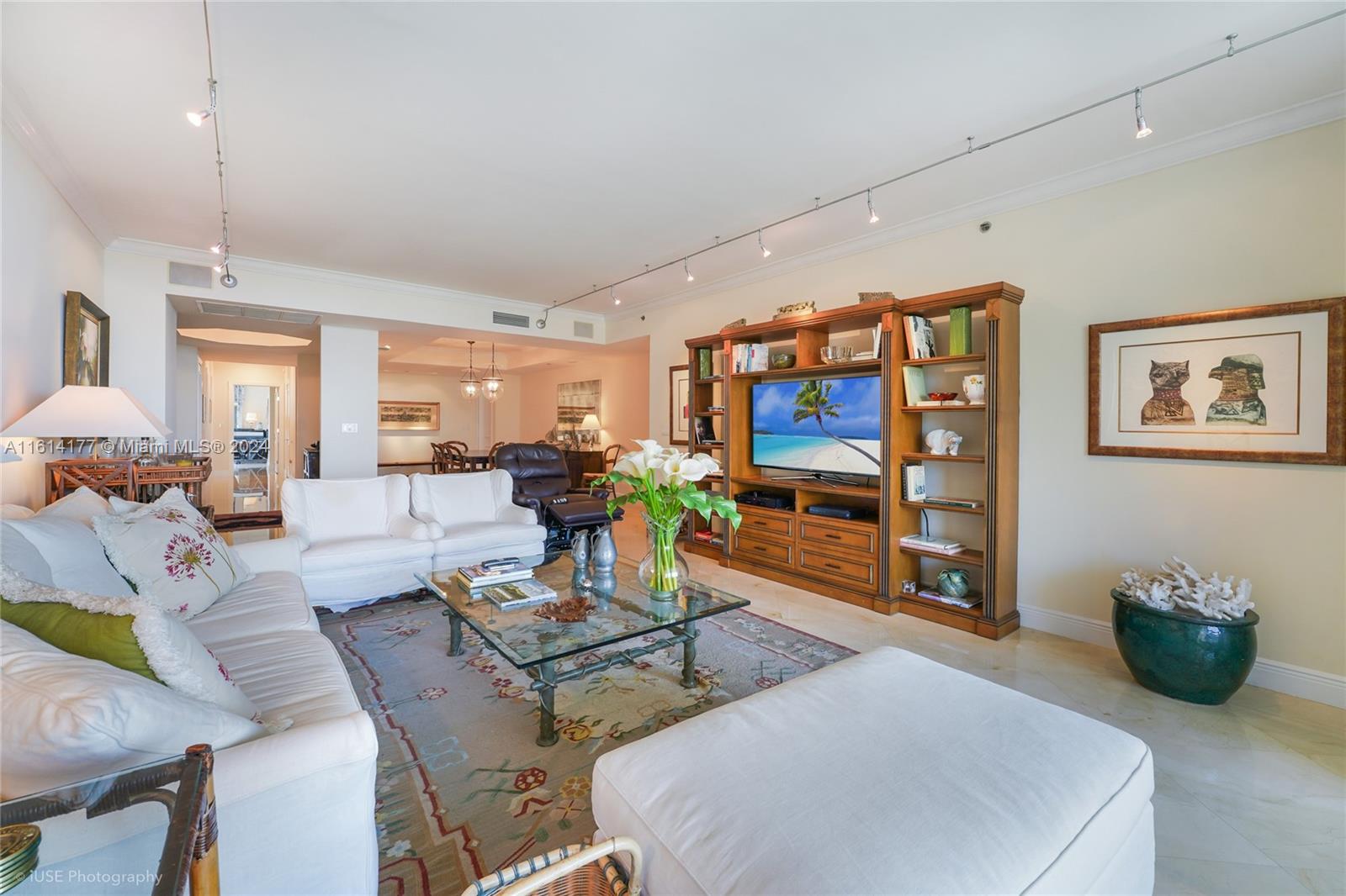 791 Crandon Blvd # 704