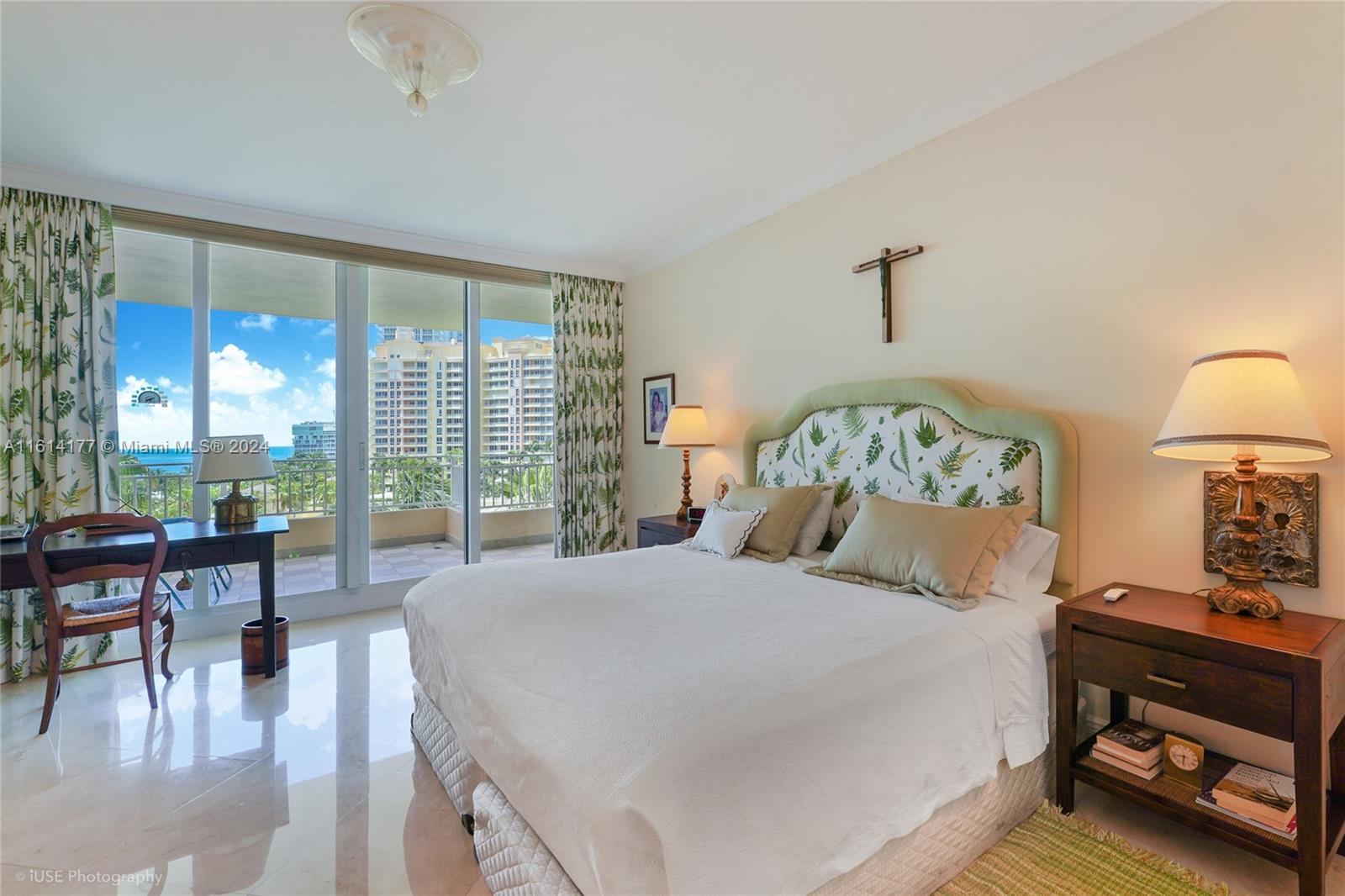 791 Crandon Blvd # 704