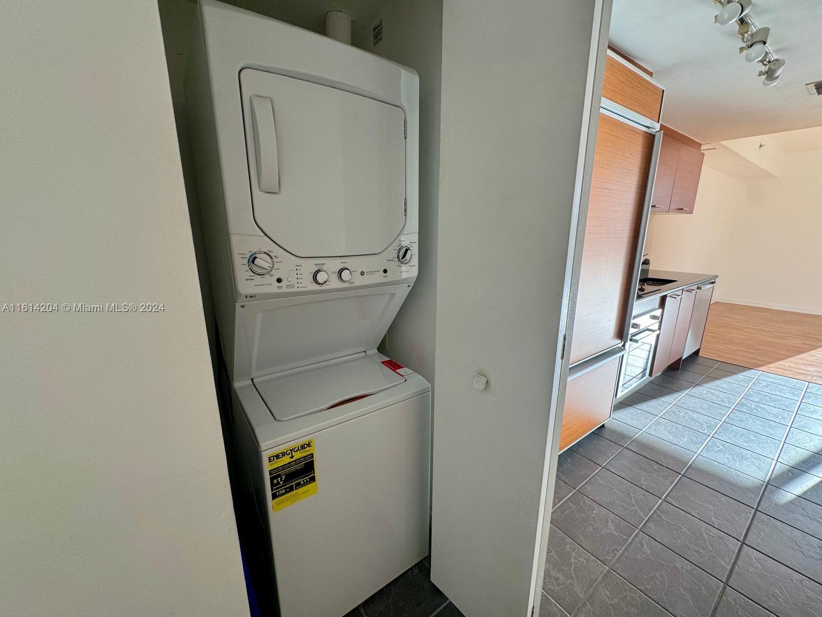 50 BISCAYNE BLVD # 1703