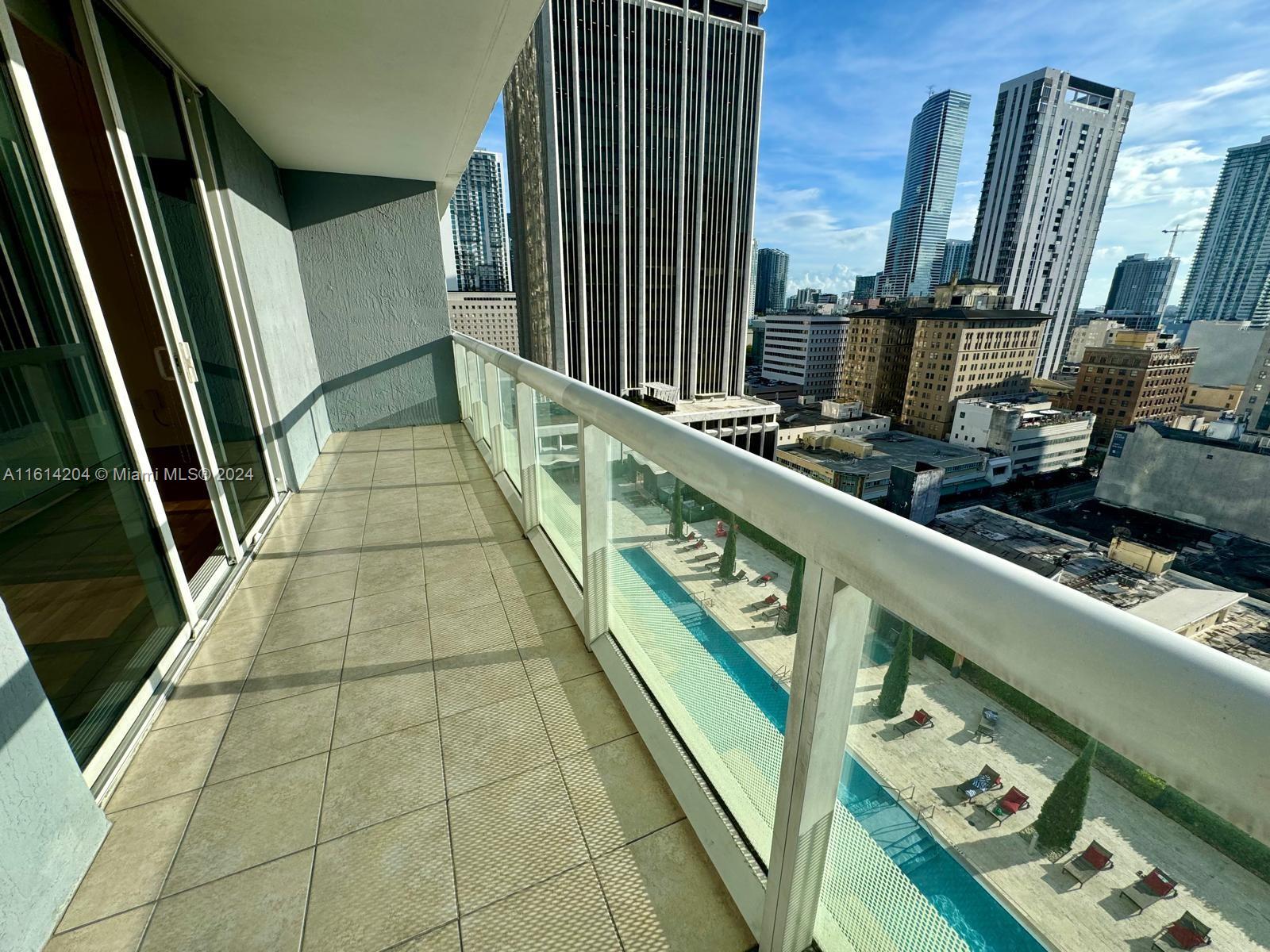 50 BISCAYNE BLVD # 1703