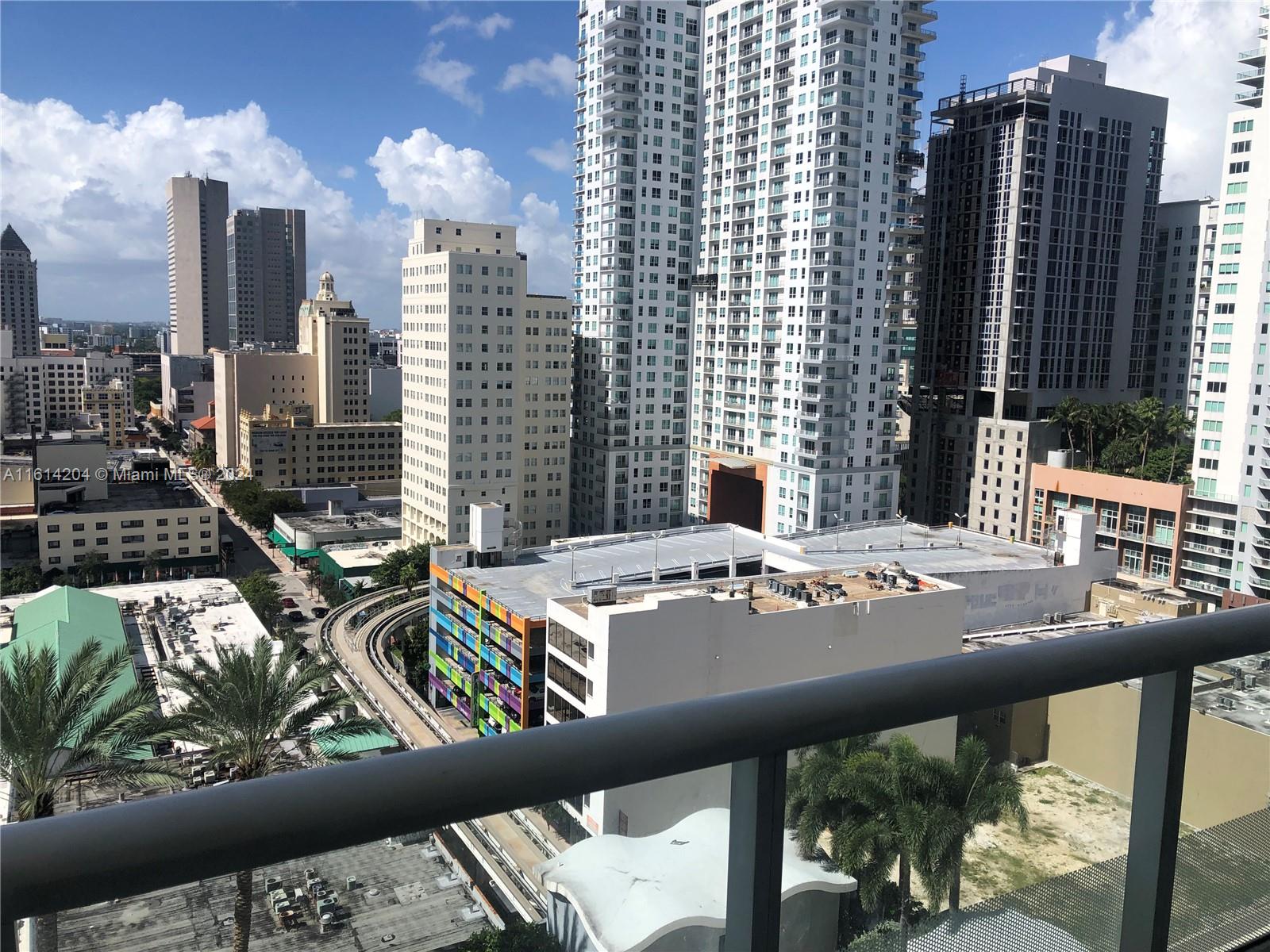 50 BISCAYNE BLVD # 1703