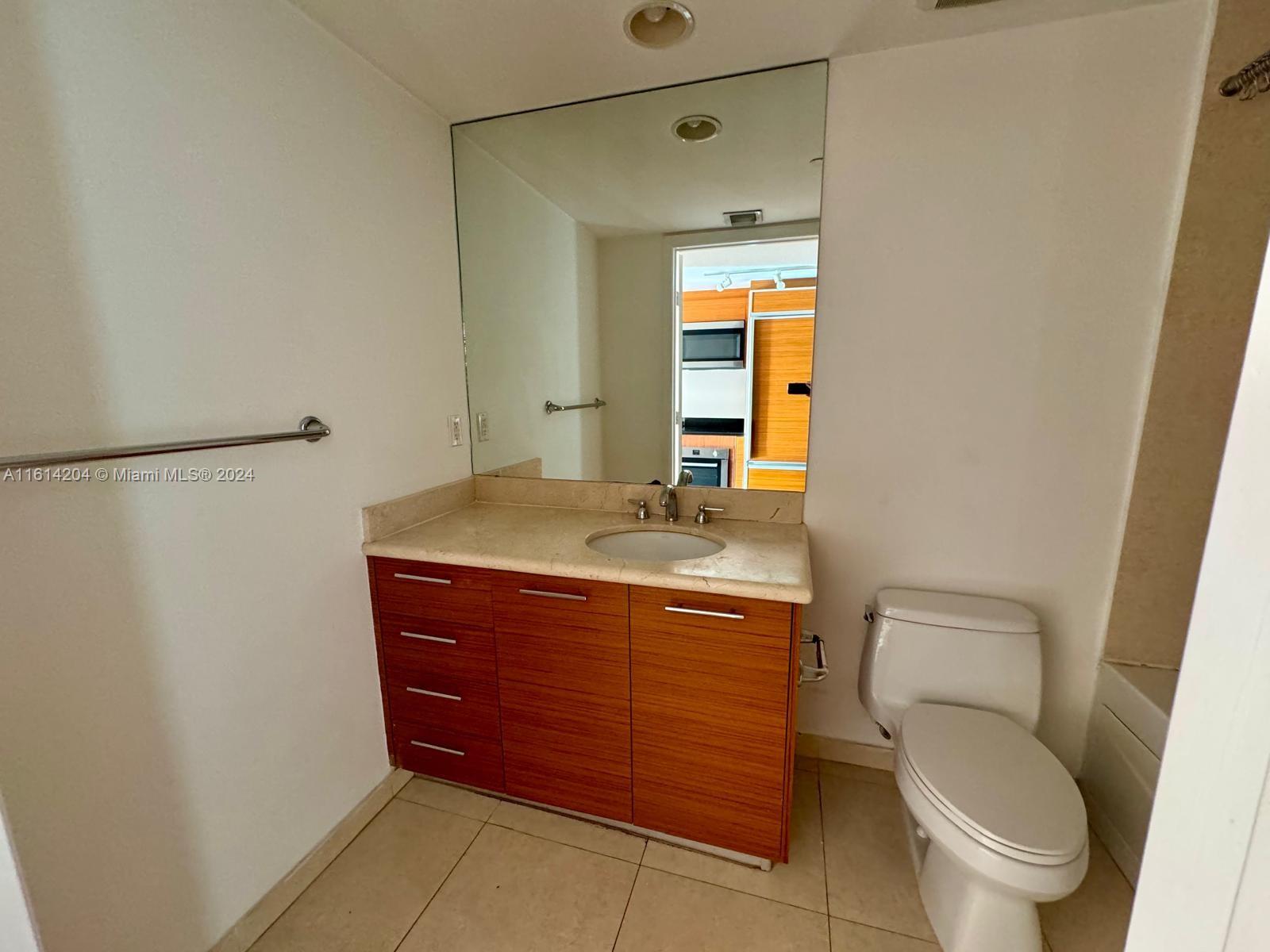 50 BISCAYNE BLVD # 1703
