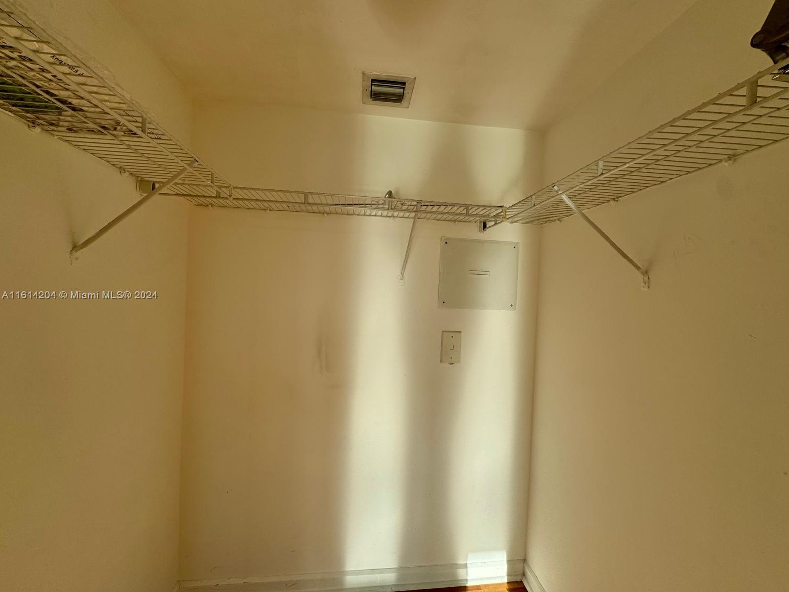 50 BISCAYNE BLVD # 1703