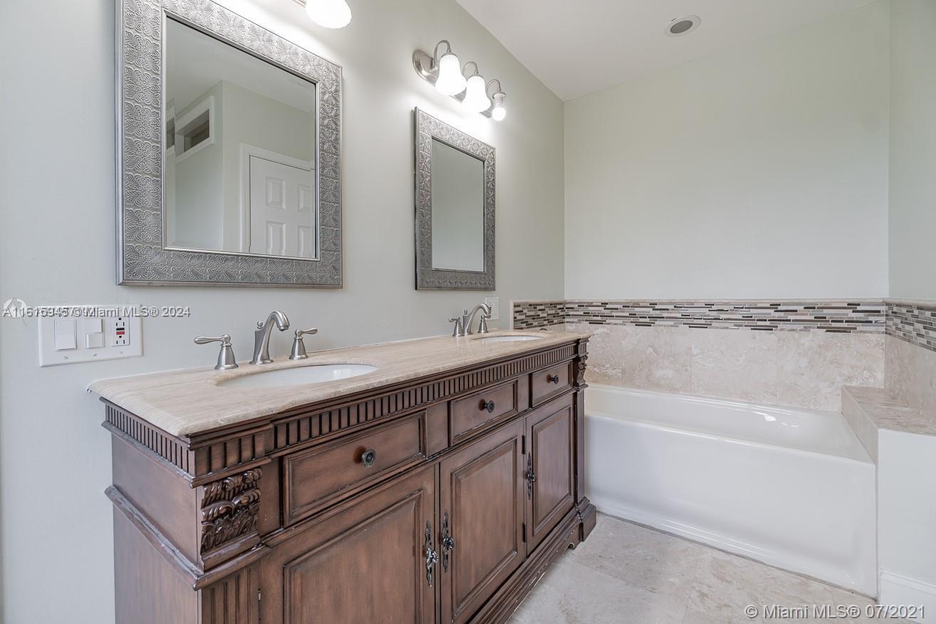 784 Chimney Rock Rd