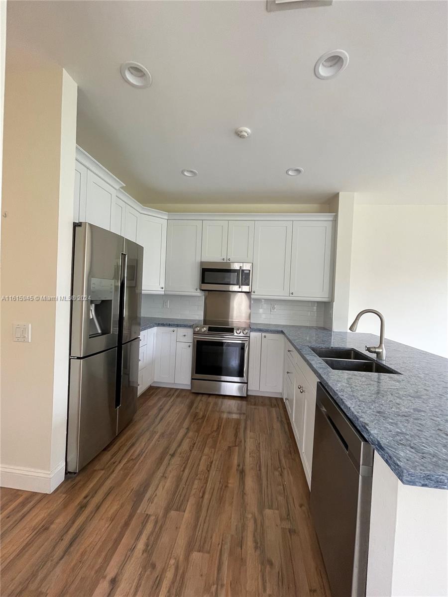 784 Chimney Rock Rd