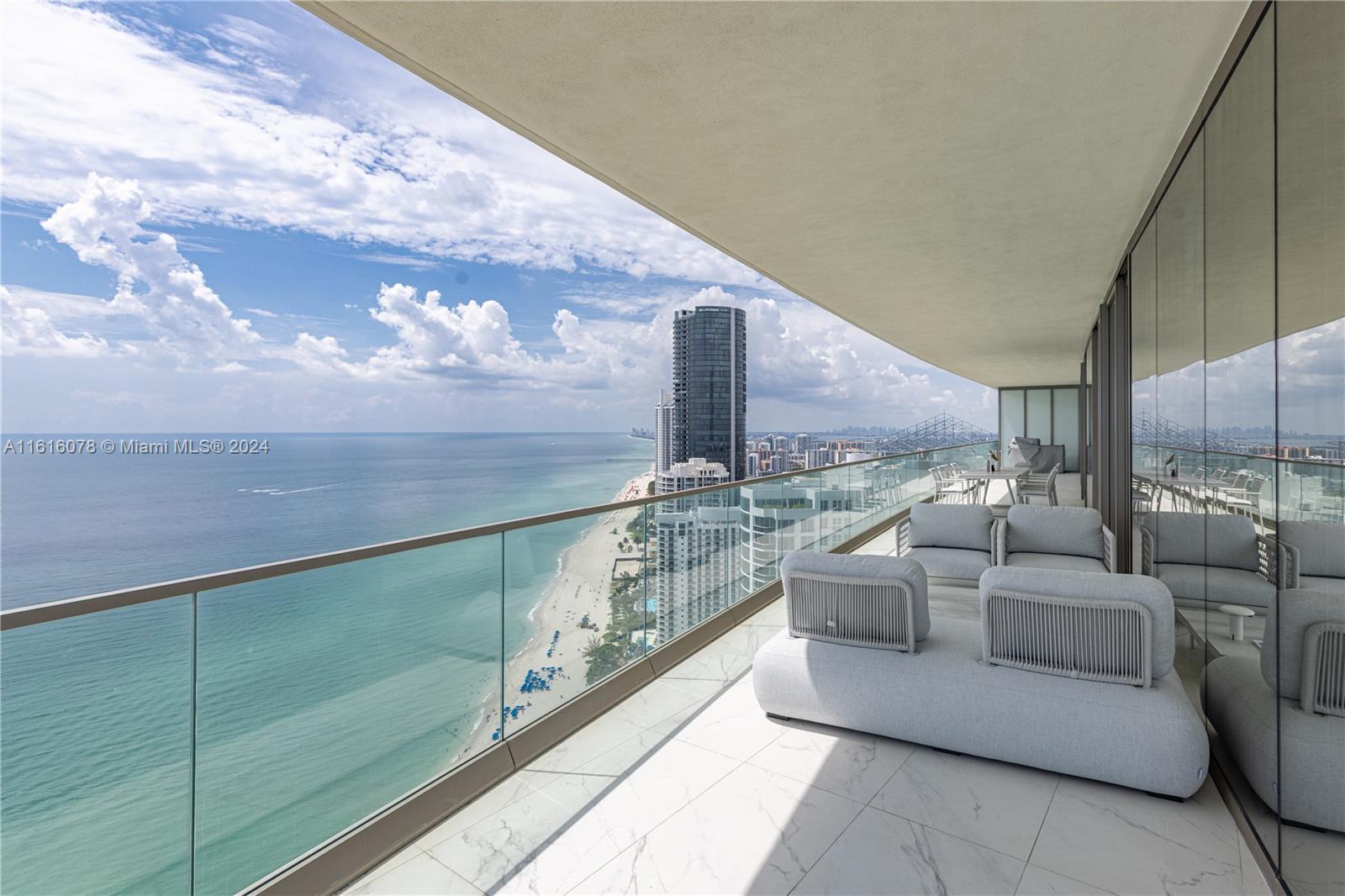 18975 Collins Ave # 3500
