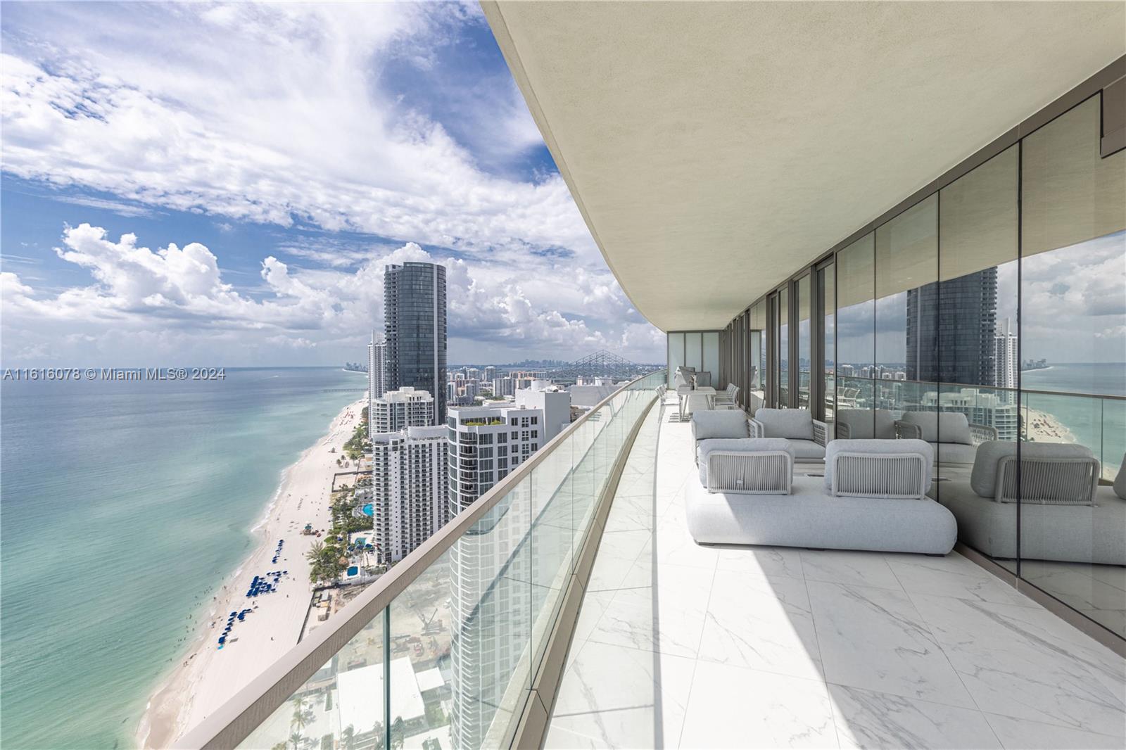 18975 Collins Ave # 3500