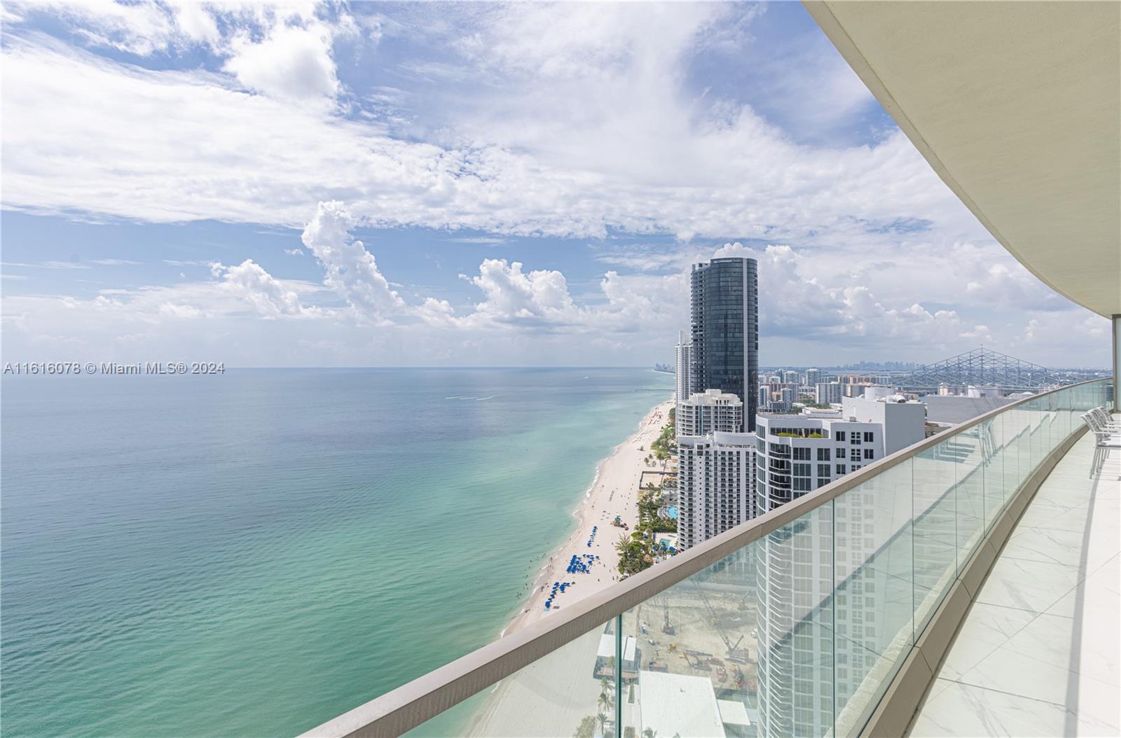18975 Collins Ave # 3500