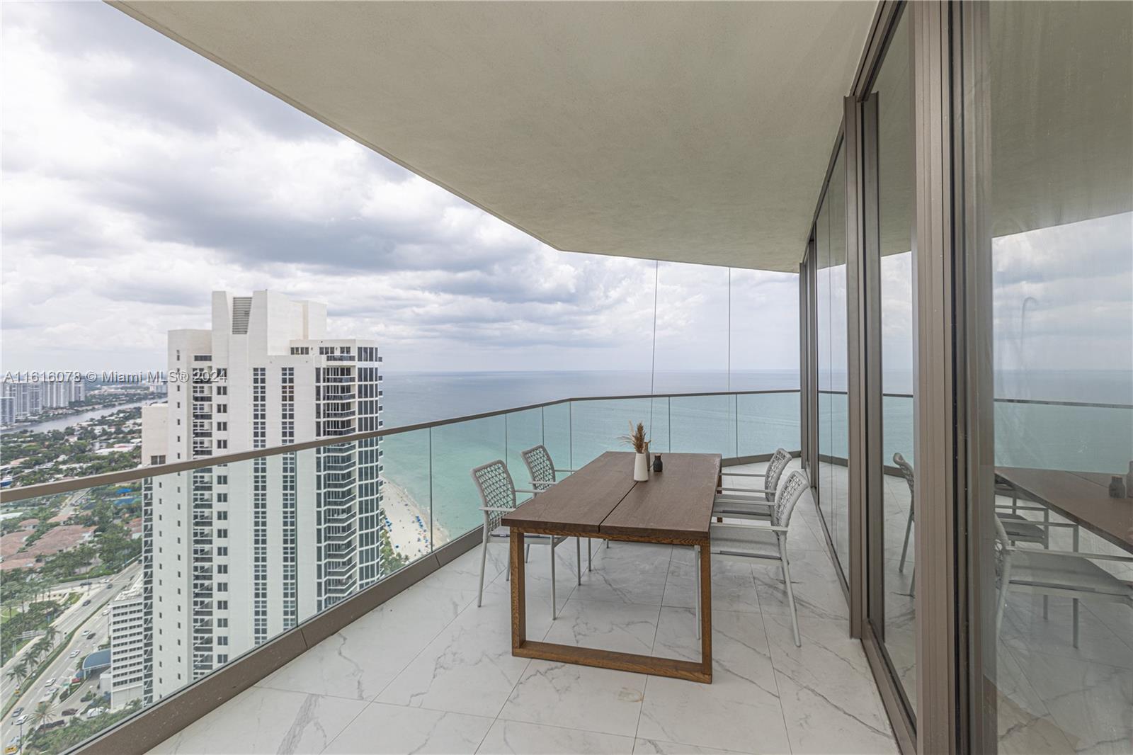 18975 Collins Ave # 3500