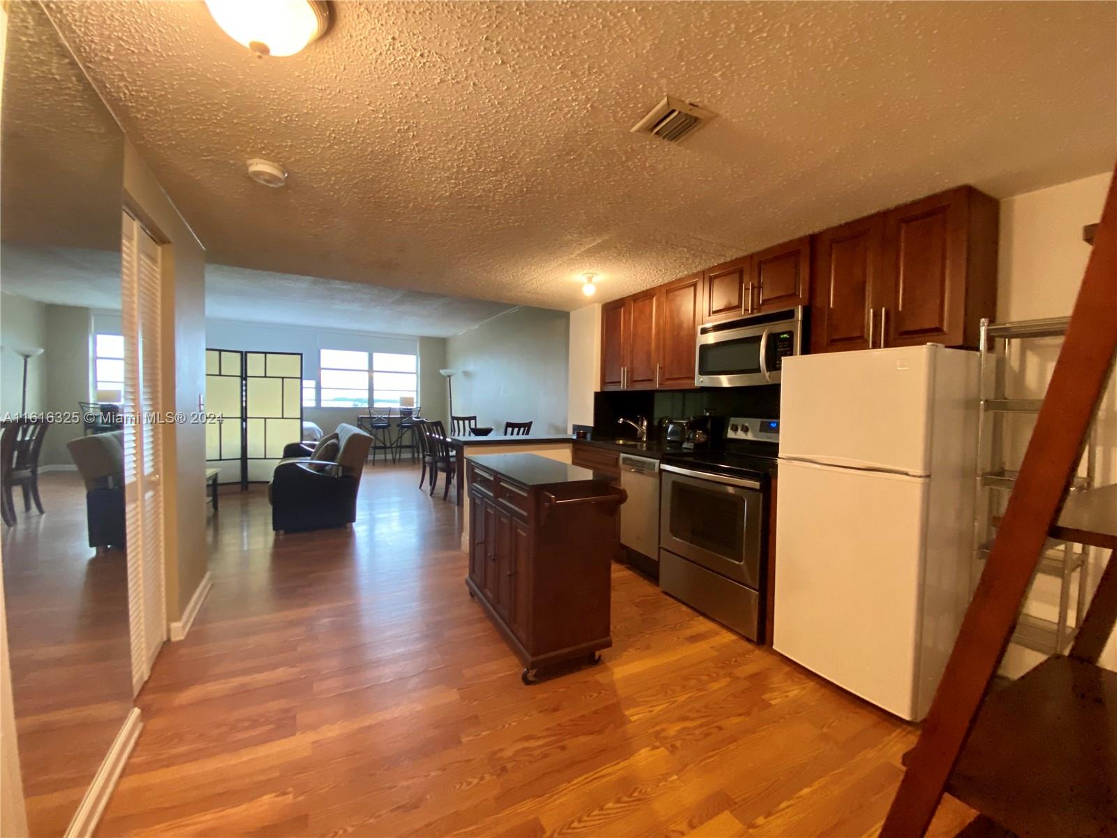 801 Brickell Bay Dr # 769