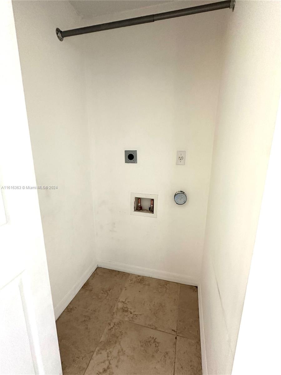 435 SW 12th Ave # 304
