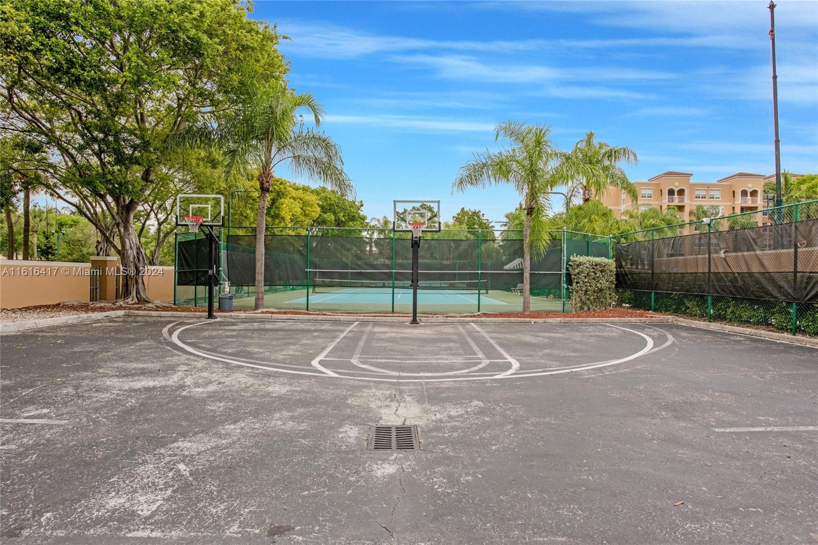 19501 E Country Club Dr # 9503