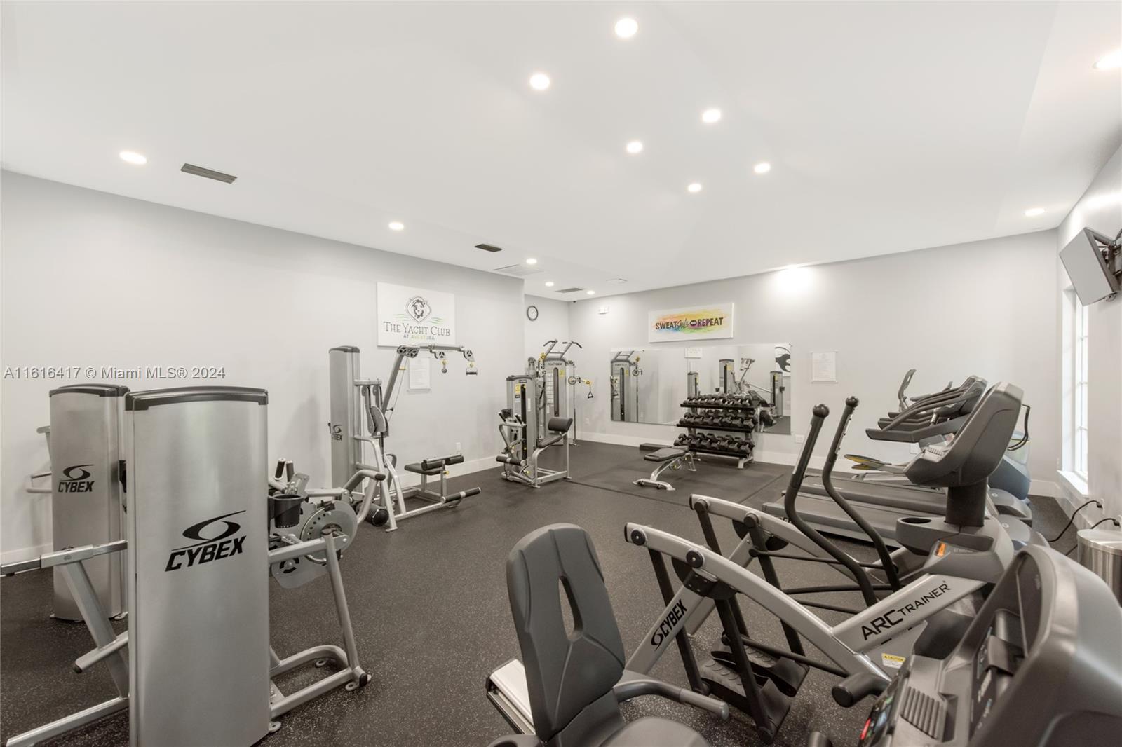 19501 E Country Club Dr # 9503