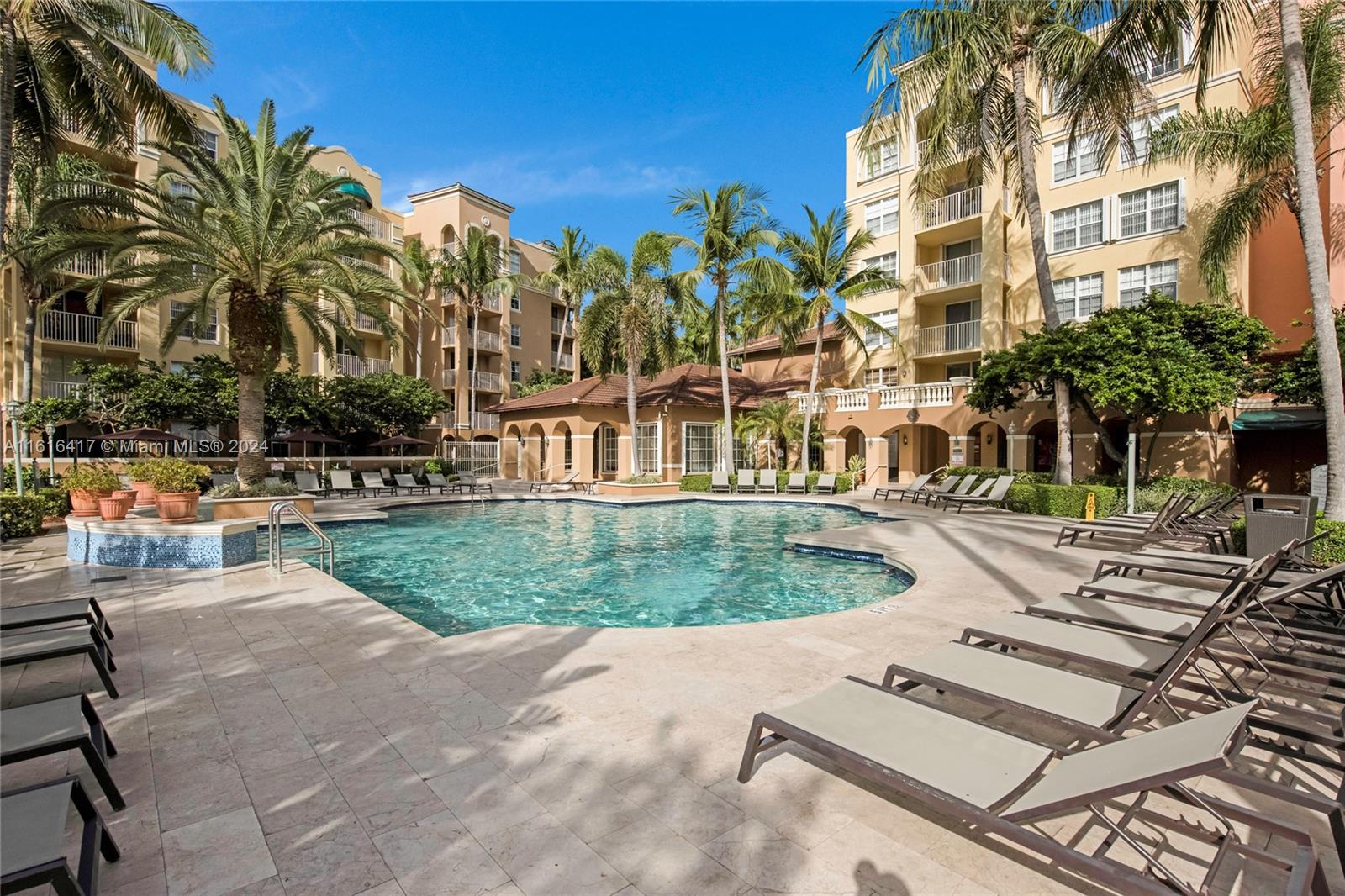 19501 E Country Club Dr # 9503