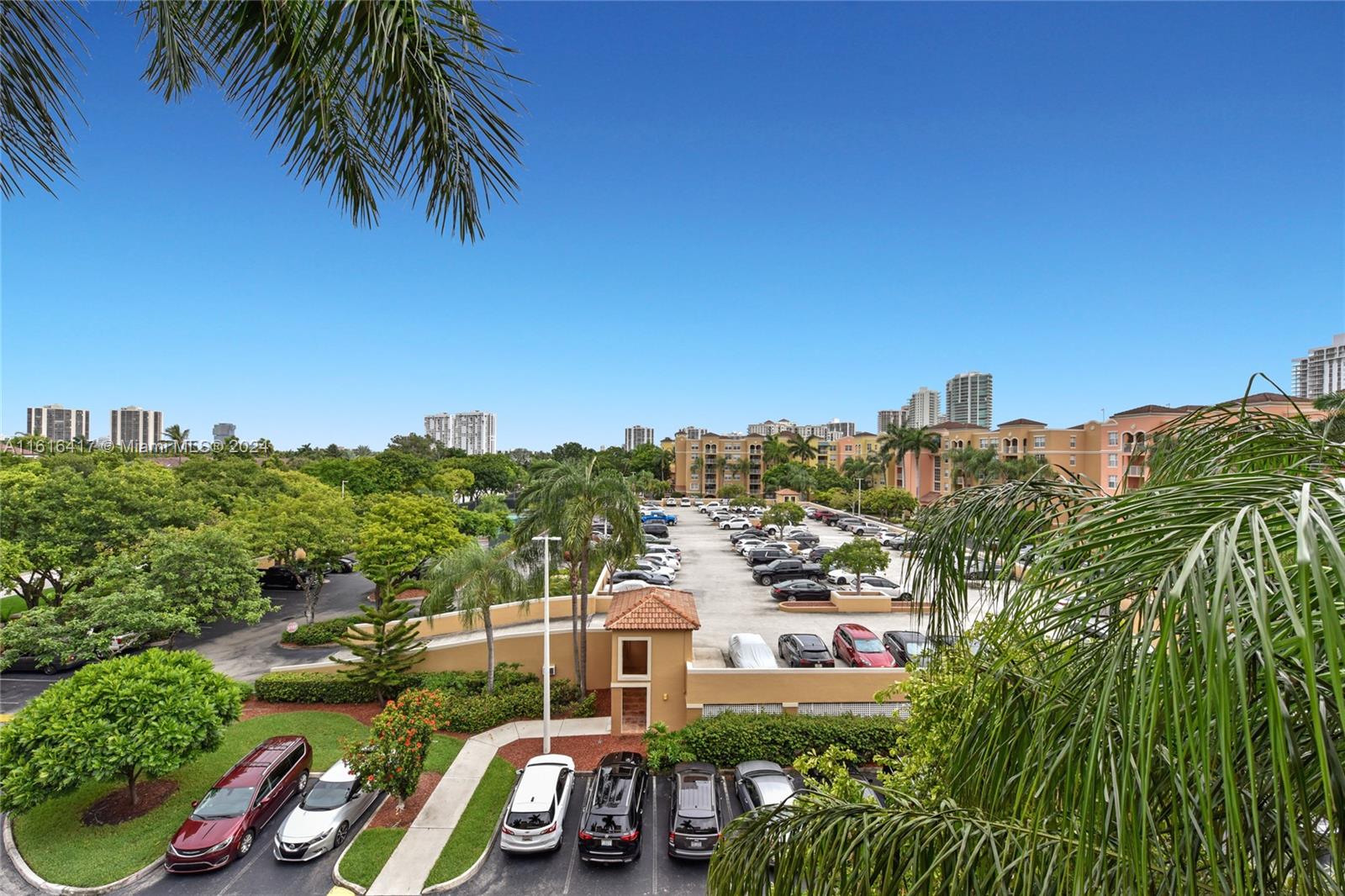 19501 E Country Club Dr # 9503