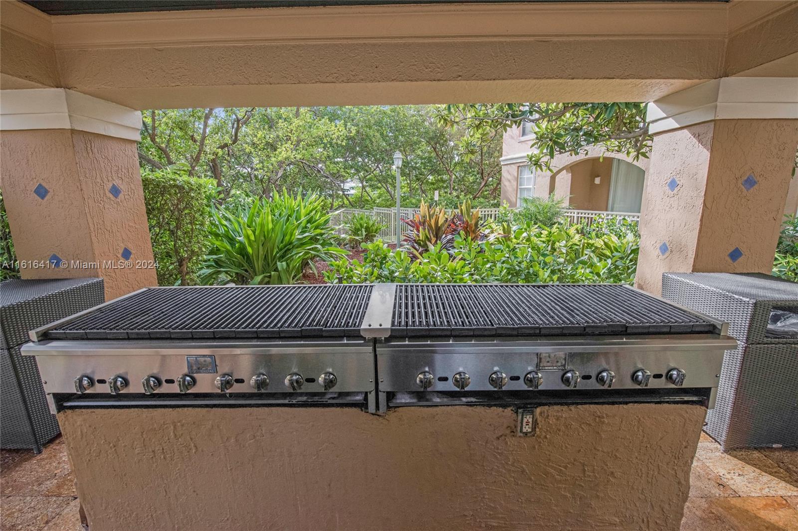 19501 E Country Club Dr # 9503