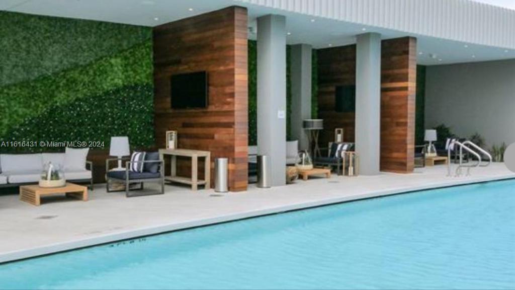 2831 S Bayshore Dr # 1504