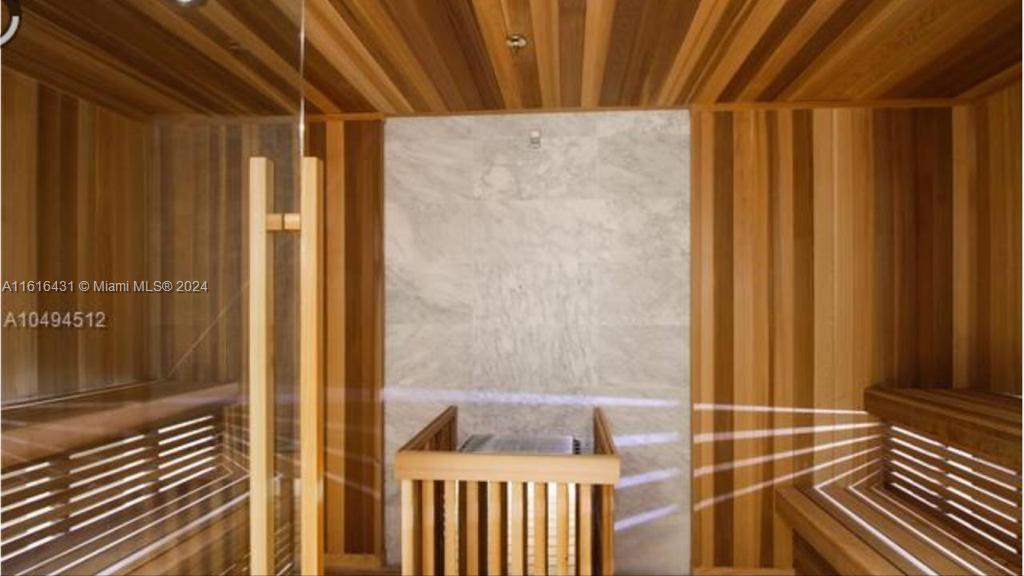 2831 S Bayshore Dr # 1504