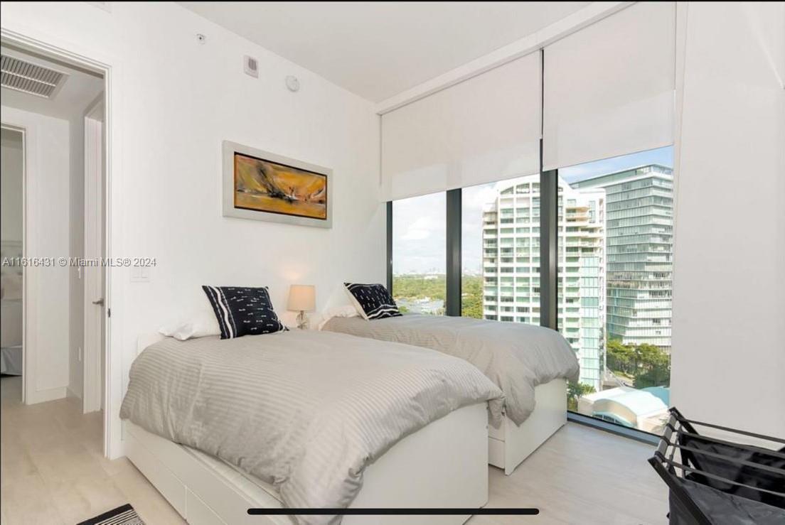 2831 S Bayshore Dr # 1504