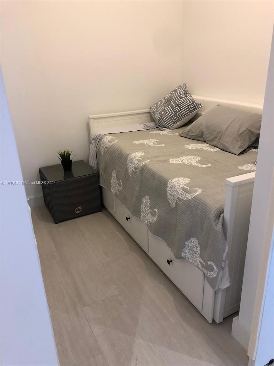 2831 S Bayshore Dr # 1504